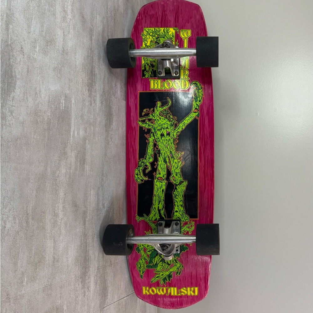 BLOOD WIZARD KOWALSKI COMPLETE SKATEBOARD DECK-9.1x33 Red Black